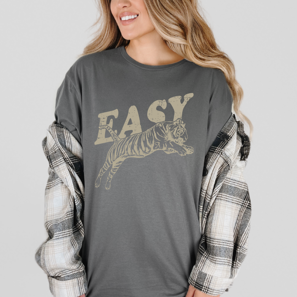 Easy Tiger Graphic Tee Shirt, Women's Vintage Shirt, Retro Boho Tee, Unisex Oversized Gilden Softstyle Hippie Clothes Indie Trendy Aesthetic