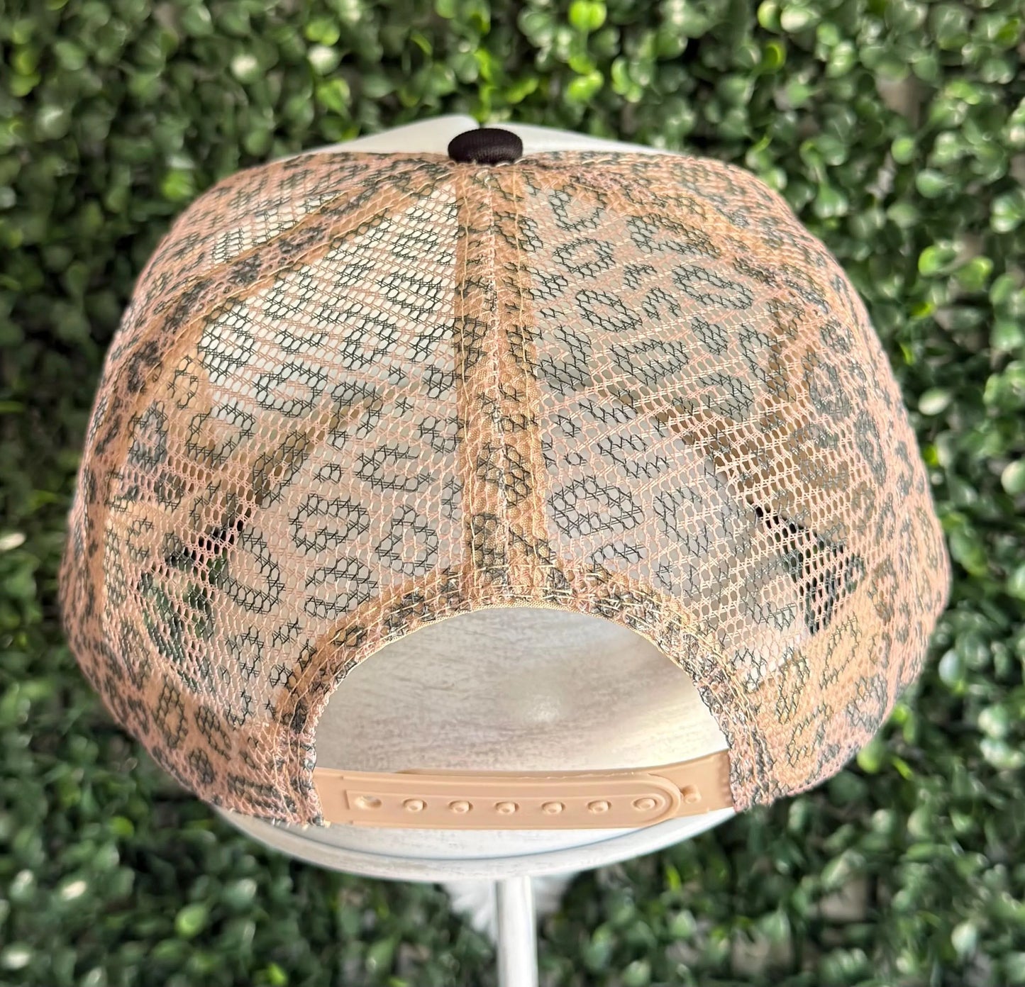 Small Town Big Bullshit, Leopard Snapback Trucker Hat , Honky Tonk Hat, Nashville Hat for Men or  Women, Country Concert Hat, Day Drinking,